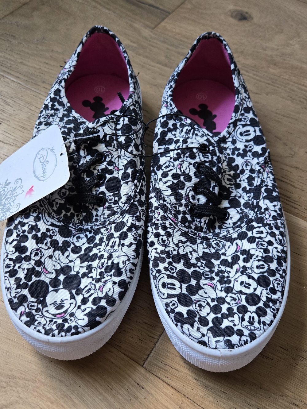Disney Black & White Mickey Print Womens Size 10 Sneakers